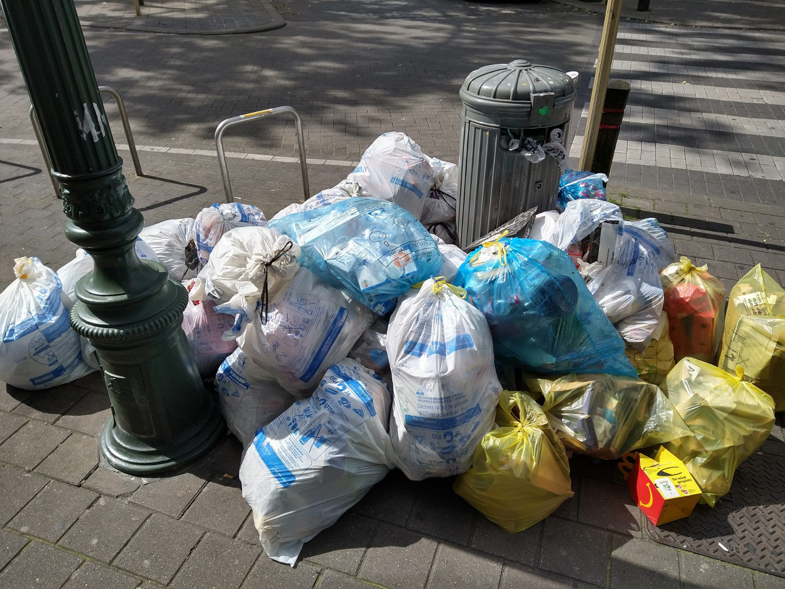 Une hausse inquiétante des plaintes auprès de Bruxelles-Propreté suite à la réforme des collectes de déchets