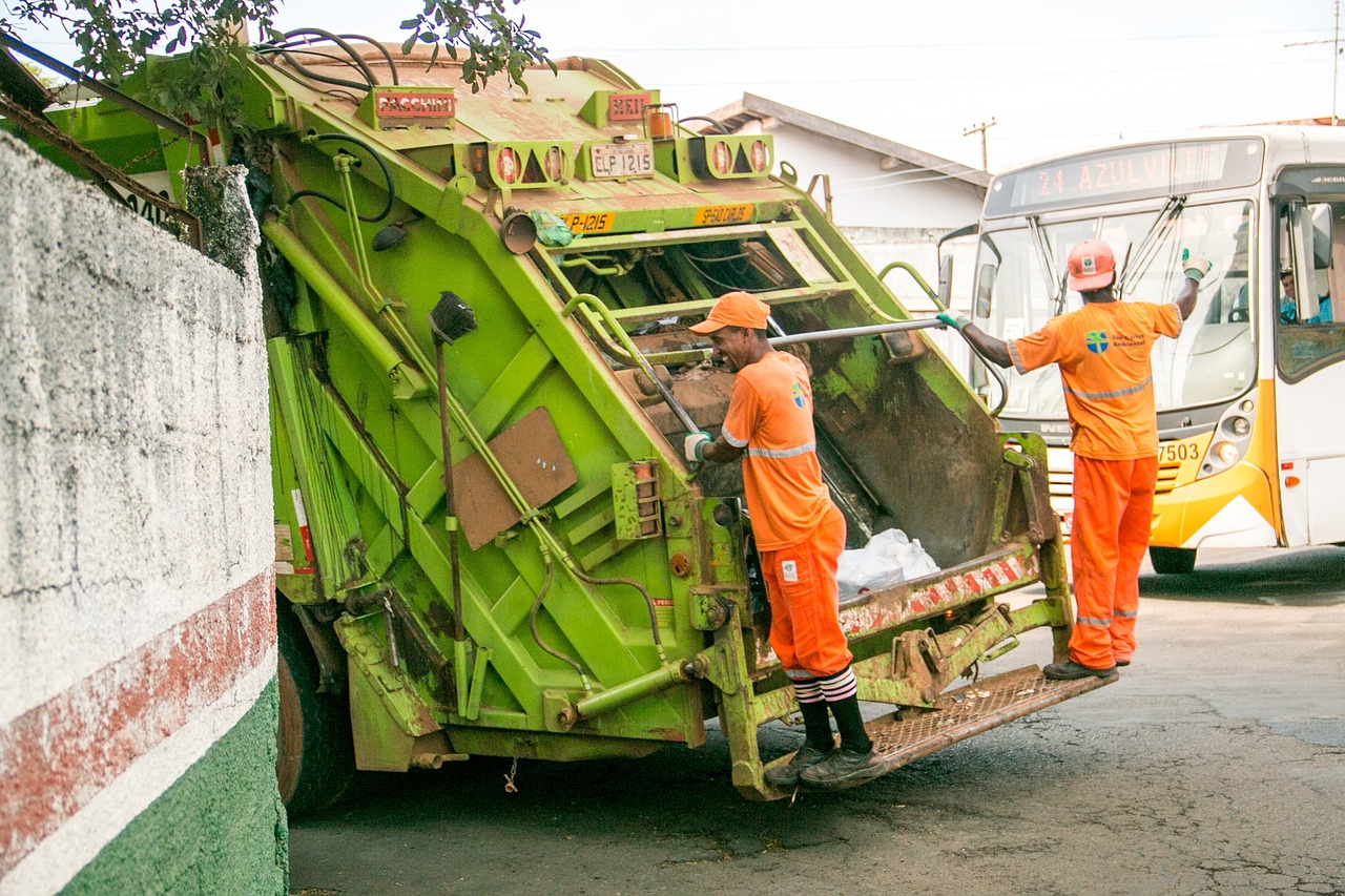 Le PTB dépose une résolution pour passer à deux collectes de déchets par semaine : 